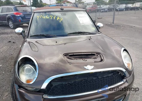 2011 Mini Cooper S S из США, поврежденный, VIN WMWZP3C50BTX84044